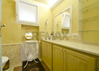 Bagno - Quadrilocale Via Capri
 
24, Quartu Sant'Elena - foto 17