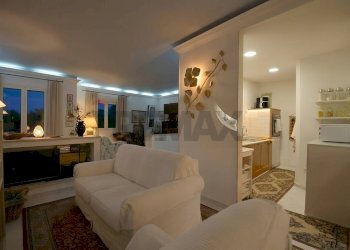 Soggiorno - Quadrilocale Via Capri
 
24, Quartu Sant'Elena - foto 31