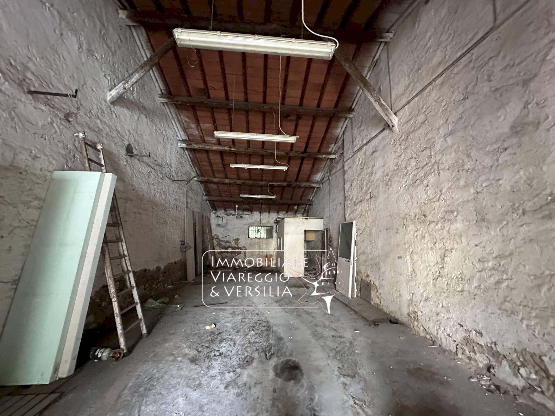 Foto 3 - Magazzino via Aurelia sud, Viareggio - foto 3