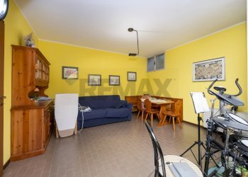 Sala da pranzo - Villa a Schiera via dei bersaglieri
 
19, Brembate - foto 14
