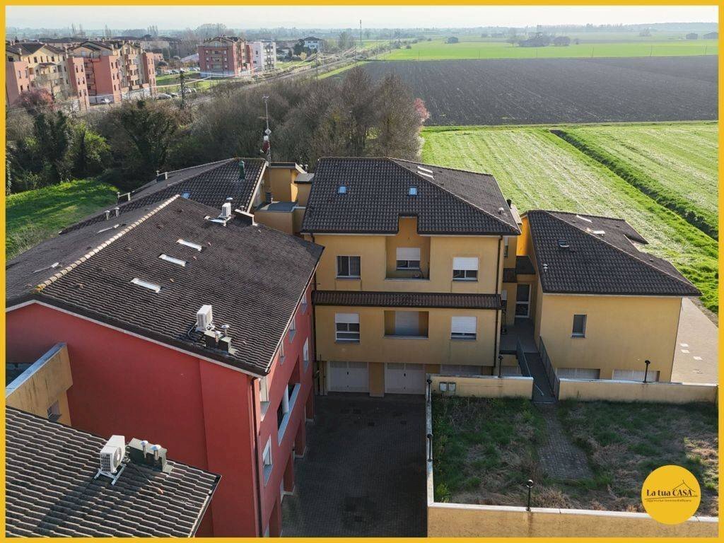 Foto 1 - Quadrilocale Via Orlana Fallaci
 
27, Molinella - foto 1