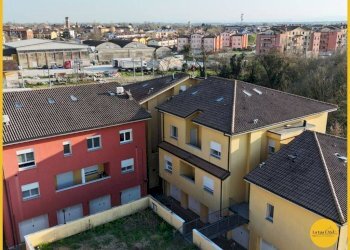 Foto 3 - Quadrilocale Via Orlana Fallaci
 
27, Molinella - foto 3