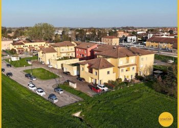 Foto 11 - Quadrilocale Via Orlana Fallaci
 
27, Molinella - foto 11