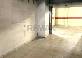 Parcheggio - Box Via Jugoslavia
 
10, Trani - photo 6