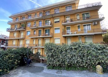 Esterni - Appartamento viale Antonio ed Elina Devoto, Chiavari - foto 1