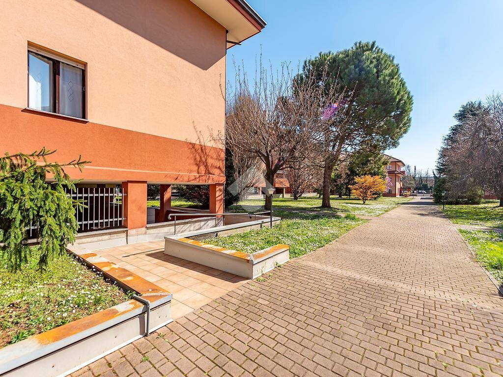 Three-room apartment Via Volta, Rescaldina - photo 3