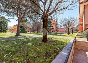 Three-room apartment Via Volta, Rescaldina - photo 2