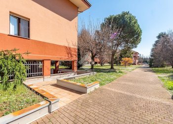 Three-room apartment Via Volta, Rescaldina - photo 3