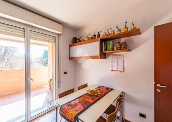 Three-room apartment Via Volta, Rescaldina - photo 9