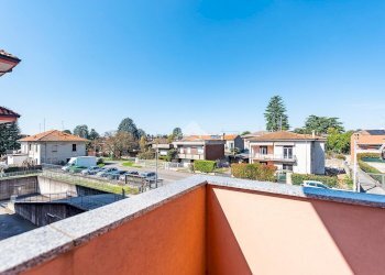 Three-room apartment Via Volta, Rescaldina - photo 15