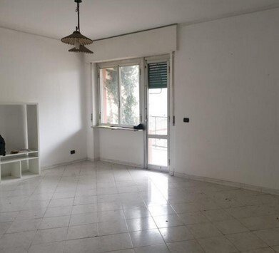 2.jpg - Appartamento all'asta Mura Degli Angeli 35, Genova (zona San Teodoro) - foto 2