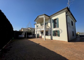 20260319_101257.jpg - Villa Via Ariel Ben Gurion 298, Pincara - foto 1