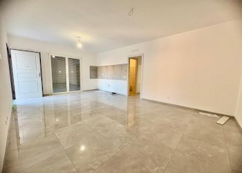 2.jpeg - Trilocale Viale Roma 74, Guidonia Montecelio - foto 2