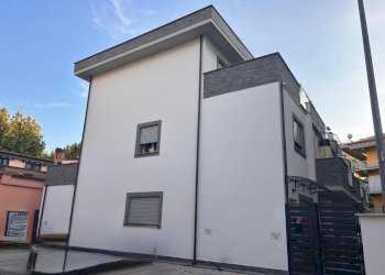 WhatsApp Image 2025-10-14 at 17.58.06 (2).jpeg - Trilocale Viale Roma 74, Guidonia Montecelio - foto 25