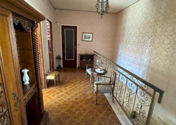 Corridoio piano 1 - Portion of a house Via Milanere 29, Almese - photo 21