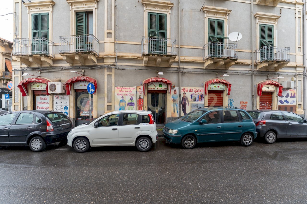 Bottega Odierno (2).jpg - Appartamento Via Francesco Crispi 200, Catania - foto 2