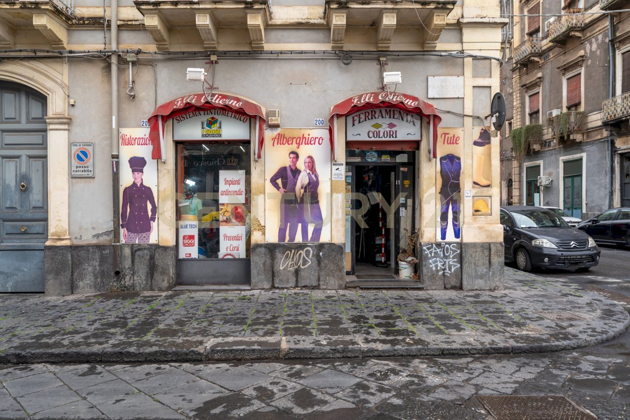 Bottega Odierno (3).jpg - Appartamento Via Francesco Crispi 200, Catania - foto 3