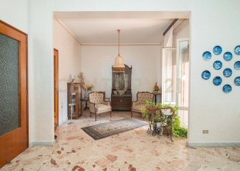 15 salone doppio 2.jpg - Appartamento Via Catania 42, Enna - foto 15