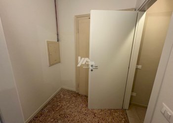 WhatsApp Image 2026-02-27 at 15.41.40_risultato.jp - Office Contrada delle Bassiche, Brescia - photo 9