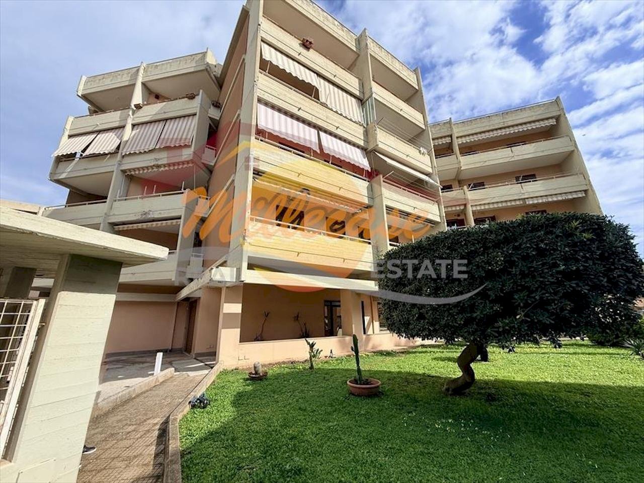 09f8138f-5e12-4ba3-9fd7-b8dcbd82b1da.jpg - Box Viale Tica, Siracusa - photo 1