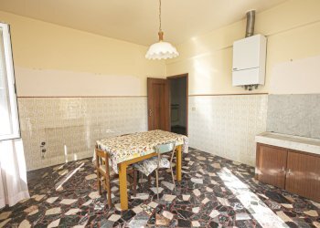CUCINA (3).jpg - Appartamento via Brodolini 13, Sant'Olcese - foto 4