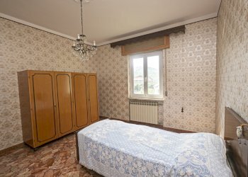 CAMERA 2 (2).jpg - Appartamento via Brodolini 13, Sant'Olcese - foto 16