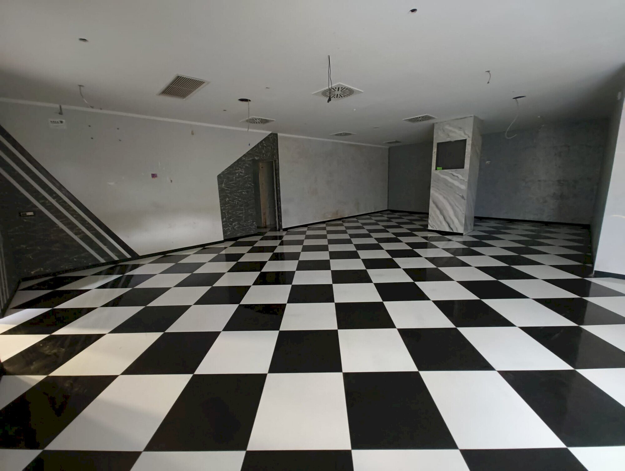 Palazzo Storico PIAZZA BOVES, 3, Cuneo (zona Centro Storico) - foto 3
