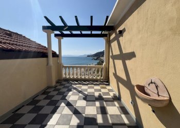 Townhouse Finale Ligure - photo 2