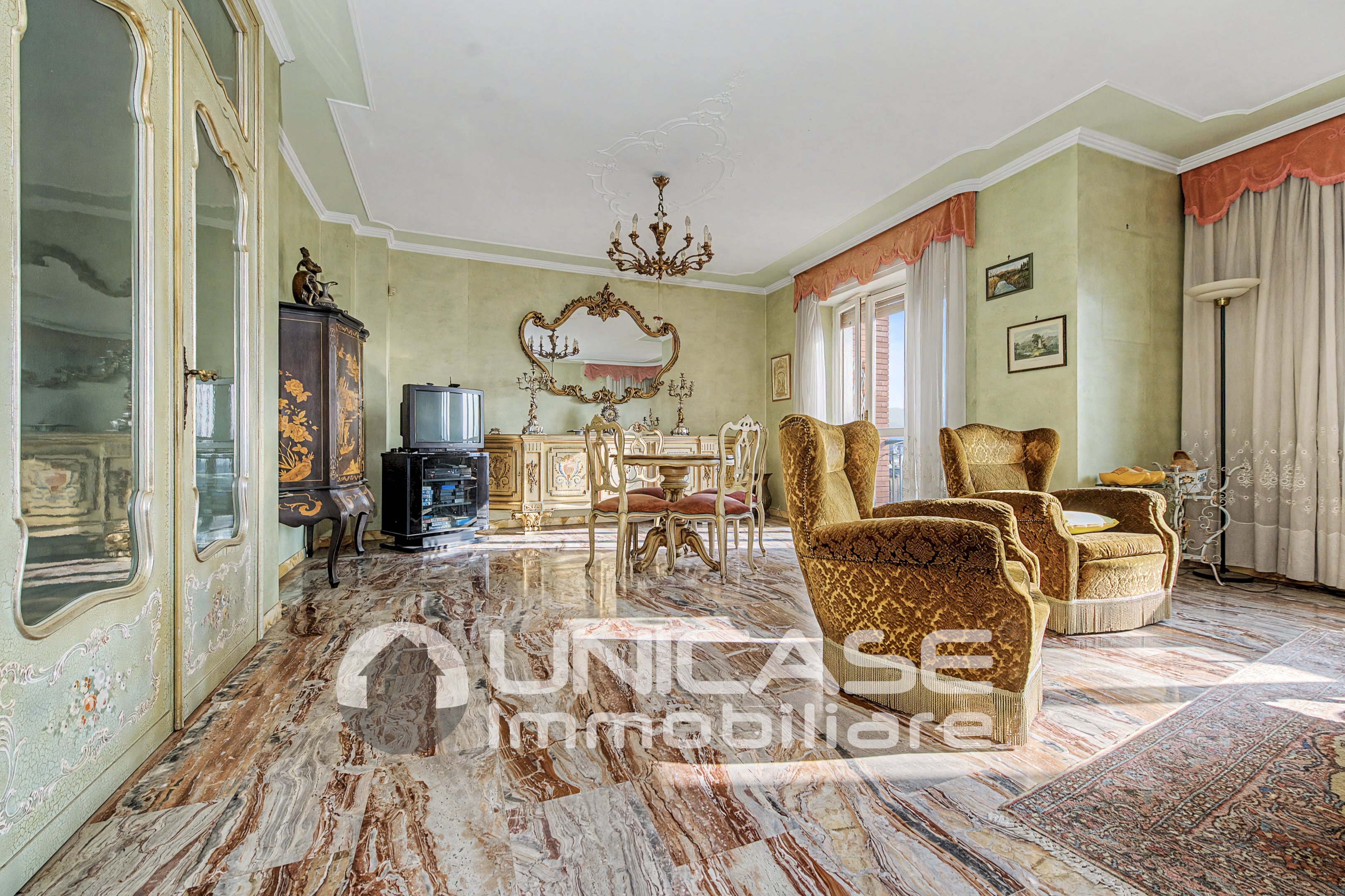 Salone - Appartamento Piazza Vittorio Veneto, 44, Paesana - foto 2