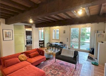 Porzione di casa Modena - foto 1