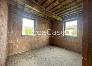 Independent house Camigliano - photo 8