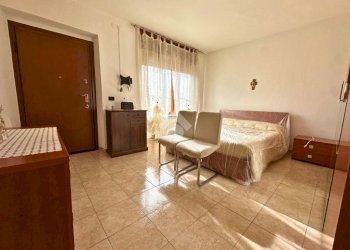 Semi-detached house Via Cesare Battisti, San Germano Vercellese - photo 12