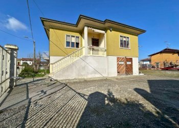 Independent house Via Giulio Pasta, Ronsecco - photo 1