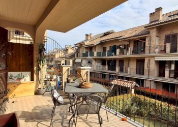 Four-room apartment Via Monti, Castiglione Torinese - photo 1