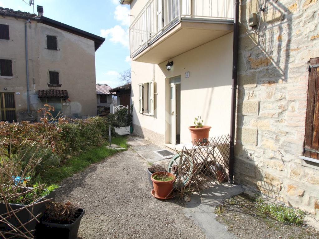 Semi-detached house Via san Propsero, Villa Minozzo - photo 2