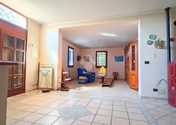 Villa Via Camerone, Molinella - photo 11