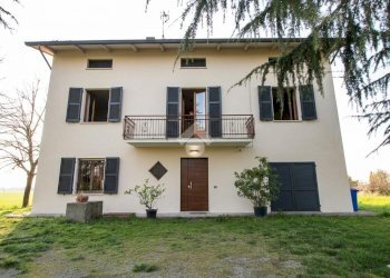 Villa Via Stanislao Solari, Montechiarugolo - foto 1