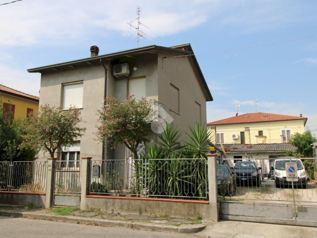 Casa indipendente Via C. Battisti, Gambettola - foto 1