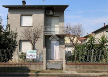 Casa indipendente Via C. Battisti, Gambettola - foto 2