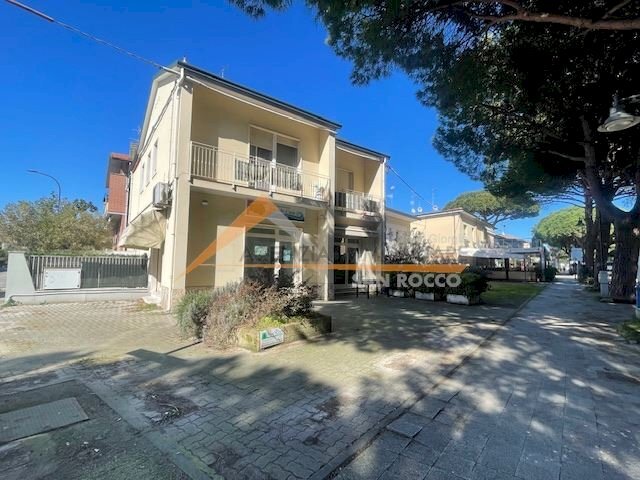 Shop Ravenna (neighborhood Punta Marina) - photo 3