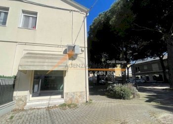 Shop Ravenna (neighborhood Punta Marina) - photo 2