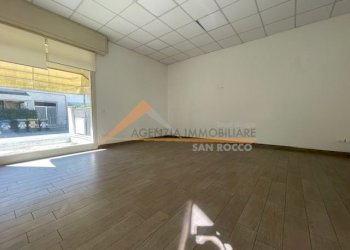 Shop Ravenna (neighborhood Punta Marina) - photo 4