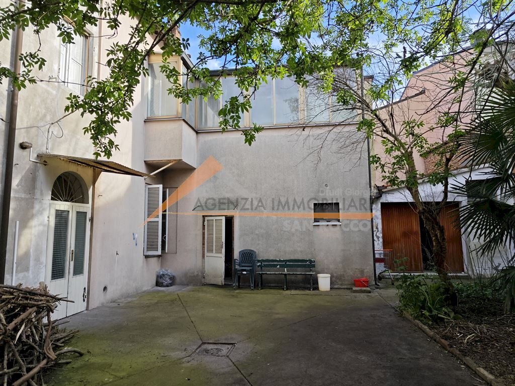 Casa indipendente Ravenna (zona Borgo San Rocco) - foto 1