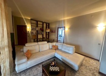 Three-room apartment via GIAMBELLINO 96, Milano (neighborhood Giambellino) - photo 2