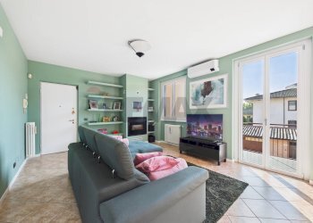 Soggiorno - Semi-detached Villa via Barsanti
 
14, Cava Manara - photo 4