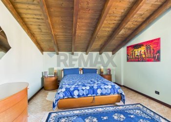 Camera / camera da letto - Semi-detached Villa via Barsanti
 
14, Cava Manara - photo 21