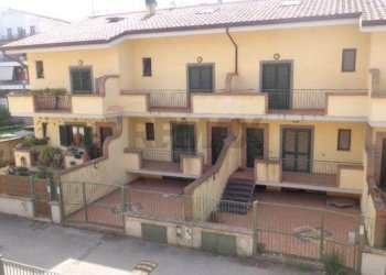 Edificio all\'aperto - Villa Via Madonna delle Grazie, Fondi - foto 24