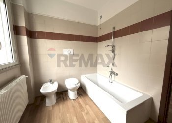 Bagno - Three-room apartment Via Ferrari
 
6, Arese - photo 10