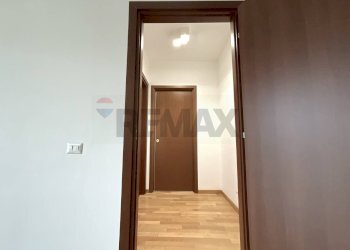 Hall / corridoio - Three-room apartment Via Ferrari
 
6, Arese - photo 12