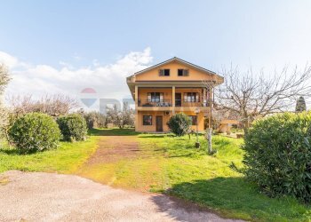 Casa all\'aperto - Independent house Strada Castrense km 9, 800
 
snc, Canino - photo 5